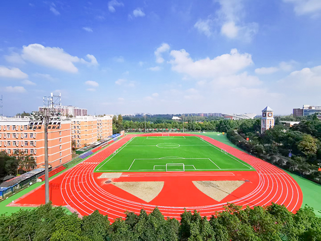成都首塊！國際足聯 (FIFA QUALITY) 認證足球場落戶成都信息工程大學